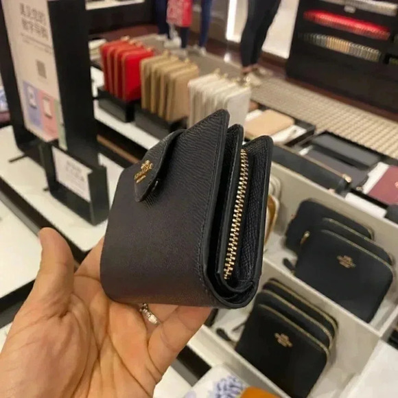 MEDIUM CORNER ZIP WALLET IM/MIDNIGHT - Picture 2 of 7